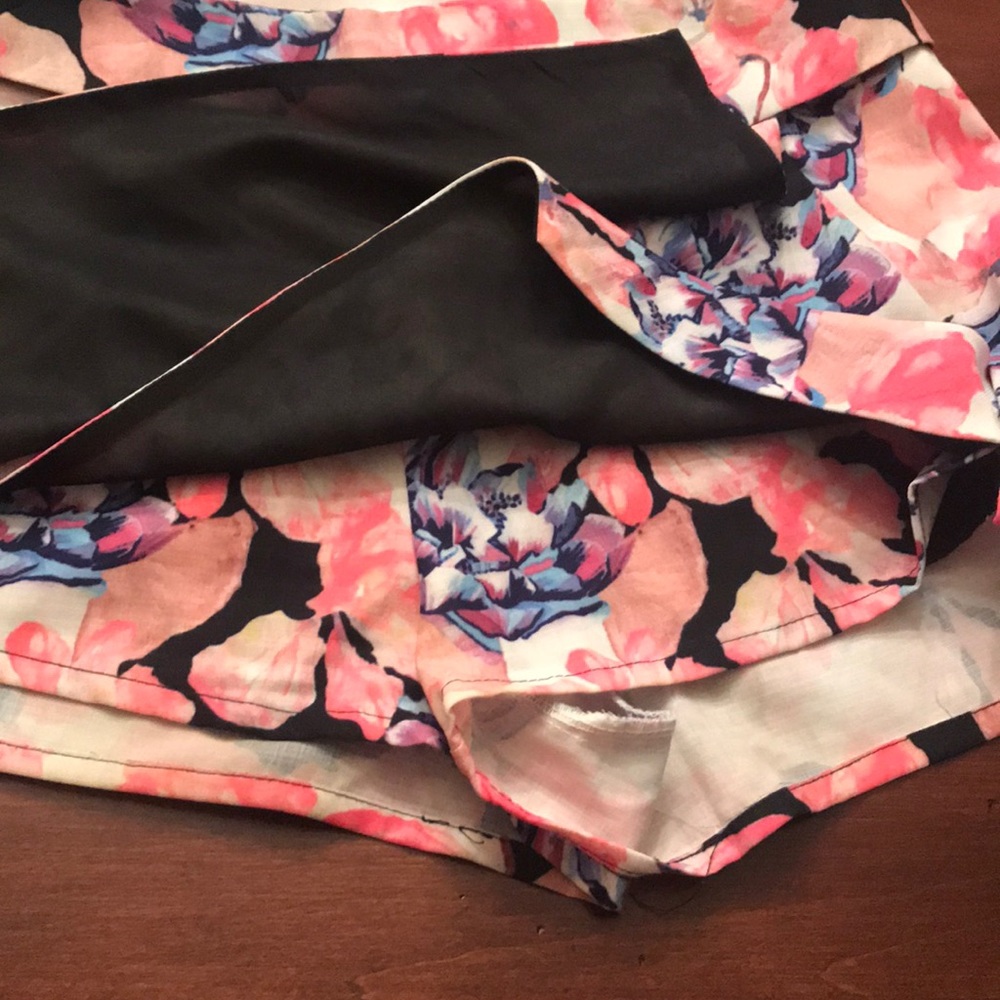 Fun skort!! - Picture 3 of 6